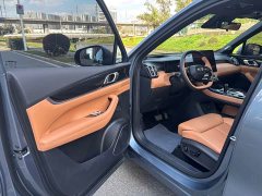 Geely Boyue L 4th Gen 1.5TD DCT Blue Light Edition - ფოტო 9