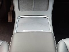 Tesla Model Y Rear-Wheel Drive - ფოტო 12