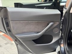 Tesla Model Y Rear-Wheel Drive - ფოტო 14