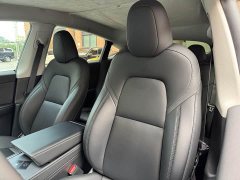 Tesla Model Y Rear-Wheel Drive - ფოტო 17
