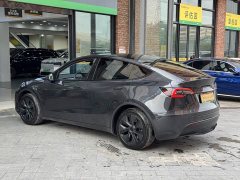 Tesla Model Y Rear-Wheel Drive - ფოტო 6