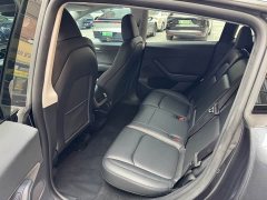 Tesla Model Y Rear-Wheel Drive - ფოტო 9