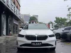 BMW 5 Series 525Li Luxury Package - ფოტო 2
