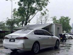 BMW 5 Series 525Li Luxury Package - ფოტო 9