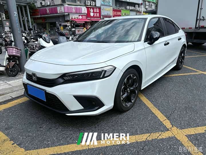 Honda Civic 240TURBO CVT Fuel Dynamic Edition