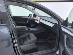 Tesla Model Y Rear-Wheel Drive - ფოტო 8