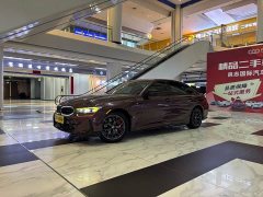 BMW 3 Series 330Li M Sport Night Edition Package - ფოტო 3