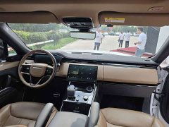 Land Rover Range Rover Sport 400PS Dynamic SE - ფოტო 9