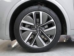Li Auto L9 Pro - ფოტო 5
