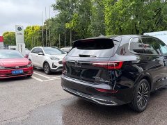 Volkswagen Viloran 380TSI Prestige - ფოტო 5