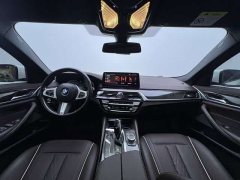 BMW 5 Series Facelift 525Li M Sport Package - ფოტო 16