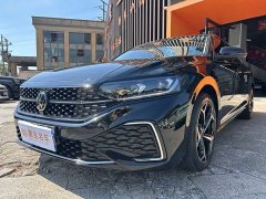 Volkswagen Passat 330TSI Starry Sky Elite - ფოტო 1