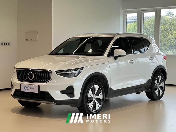 Volvo XC40 B3 Smart Remote Luxury Edition - ავტომობილი ჩინეთიდან