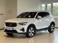 Volvo XC40 B3 Smart Remote Luxury Edition - ფოტო 1
