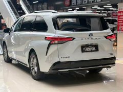 Toyota Sienna 2021 2.5L Hybrid Platinum Edition - ფოტო 14