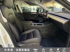 Tesla Model Y Performance All-Wheel Drive - ფოტო 11