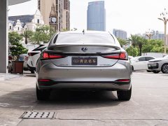 Lexus ES 300h F SPORT - ფოტო 5