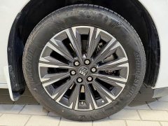 Buick GL8 Luzun Respect Edition - ფოტო 9