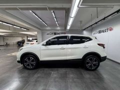 Nissan Qashqai 2.0L CVT Luxury - ფოტო 4