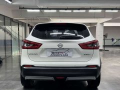 Nissan Qashqai 2.0L CVT Luxury - ფოტო 6