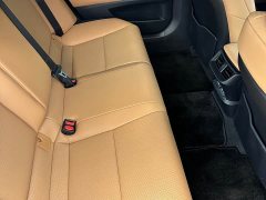 Lexus ES 200 Premium Edition - ფოტო 14