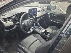 Toyota Wildlander 2.5L E-CVTAWDLuxury Edition - ფოტო 12