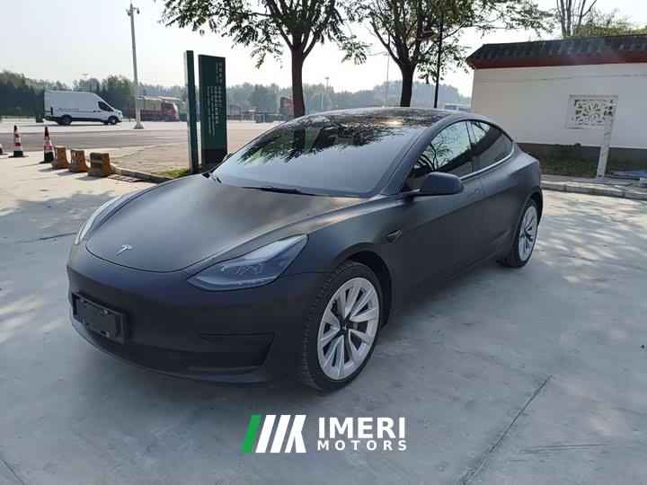 Tesla Model 3 Rear-Wheel Drive