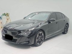BMW 5 Series 530Li Premier M Sport Package - ფოტო 1