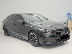 BMW 5 Series 530Li Premier M Sport Package - ფოტო 3