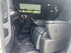 Toyota Alphard 2024 Hybrid 2.5L Premium Edition - ფოტო 18