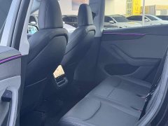 Tesla Model Y Rear-Wheel Drive - ფოტო 4