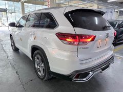 Toyota Highlander 2.0T AWD Premium 7-Seater - ფოტო 17