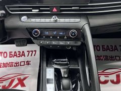 Hyundai Elantra 1.5L CVT Luxury - ფოტო 12