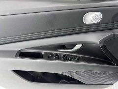 Hyundai Elantra 1.5L CVT Luxury - ფოტო 9