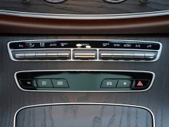 Mercedes-Benz E-Class E 300 L AMG Sport Luxury - ფოტო 10