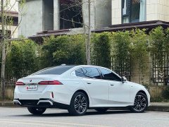 BMW 5 Series 2024 530Li Premier M Sport Package - ფოტო 13