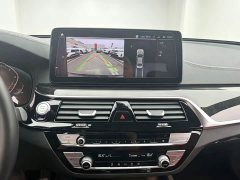 BMW 5 Series 525Li M Sport Package - ფოტო 6