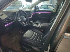 Volkswagen Touareg 2021 2.0TSI Ruishang Edition - ფოტო 15