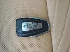 Geely Boyue L 1.5TD DCT Luxury - ფოტო 9