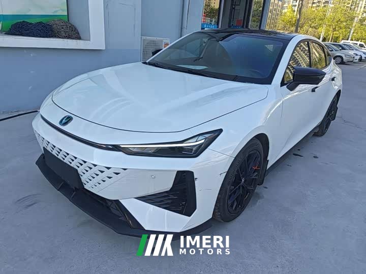 Changan UNI-V 2024 1.5T Premium - ავტომობილი ჩინეთიდან