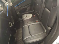Tesla Model Y Rear-Wheel Drive - ფოტო 17