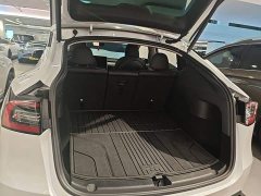 Tesla Model Y Rear-Wheel Drive - ფოტო 19