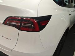 Tesla Model Y Rear-Wheel Drive - ფოტო 8