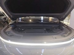 Li Auto L8 Ultra Smart Refresh Edition - ფოტო 20