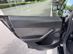 Tesla Model Y Rear-Wheel Drive - ფოტო 12