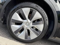 Tesla Model Y Rear-Wheel Drive - ფოტო 18