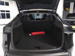 Tesla Model Y Rear-Wheel Drive - ფოტო 19