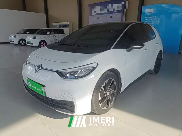 Volkswagen ID.3 Outstanding Edition - ავტომობილი ჩინეთიდან