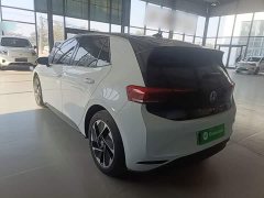 Volkswagen ID.3 Outstanding Edition - ფოტო 5