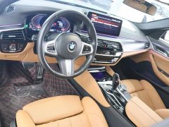 BMW 5 Series (Imported) 525i M Sport Package - ფოტო 11